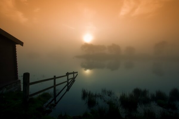 Schottland ist ein Land der Seen, der Nebel der Geheimnisse