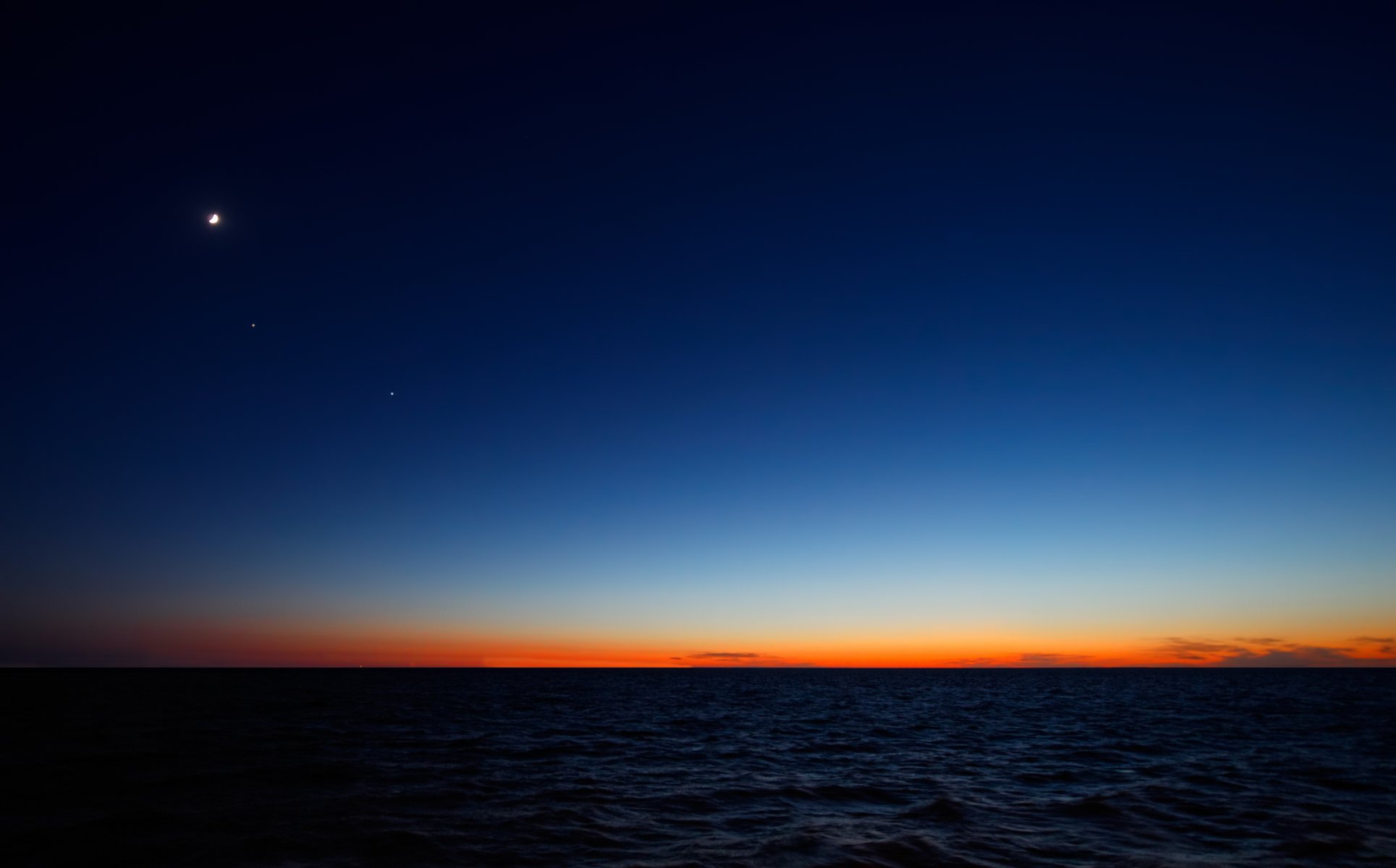 luna marte regulus alba argentina oceano atlantico