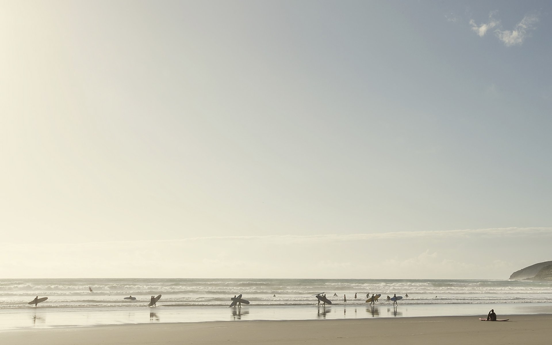 ocean waves surfing