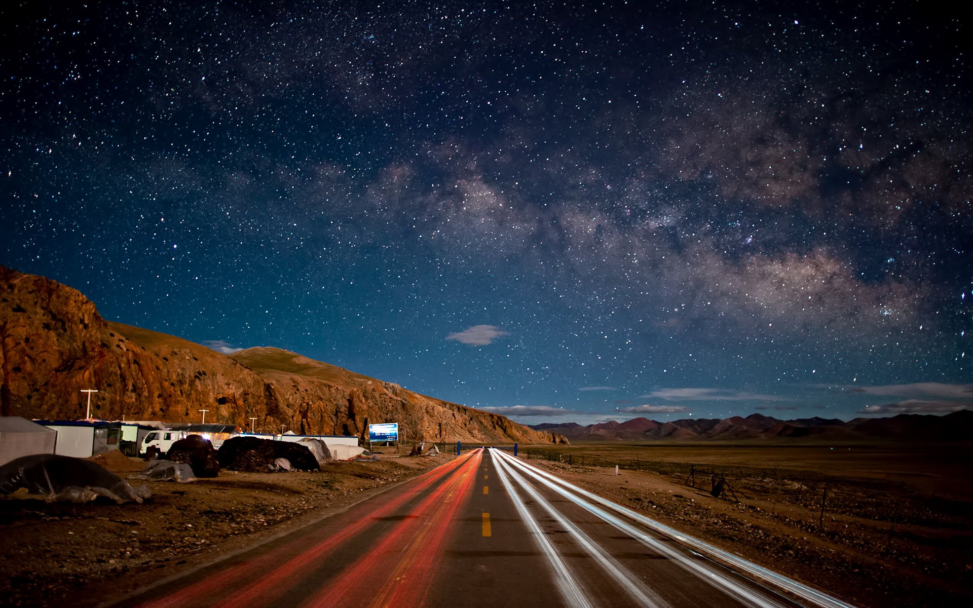 nuit ciel étoiles montagnes route chine