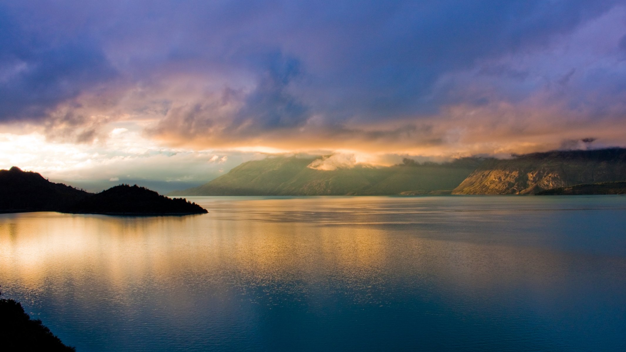 landscape nature rasvet morning sea gulf water mountain rock light sky clouds sunrise mountains rock