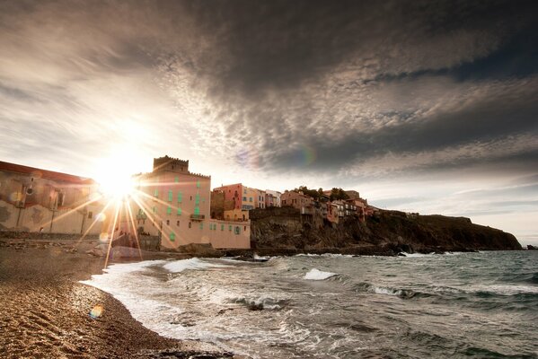 Belle vue sur la ville avec la mer