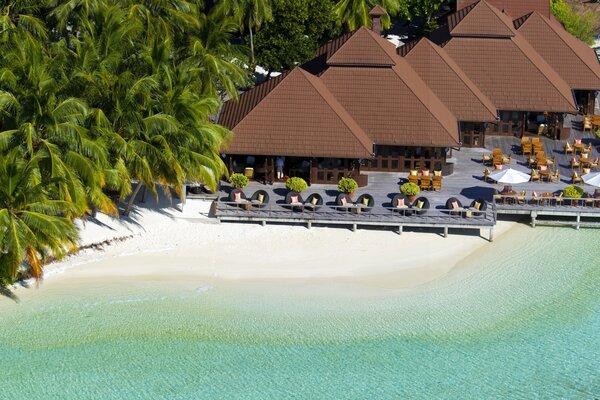 Une atmosphère inoubliable des Maldives lointaines