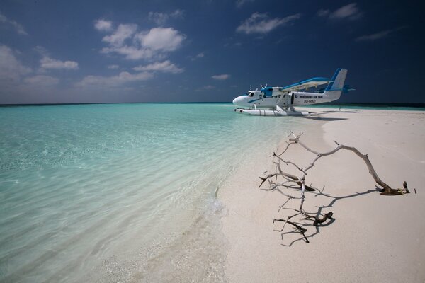 A plane on an abandoned island of the Maldives