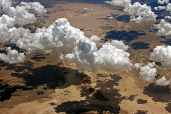 Wolken Schatten Natur Flug