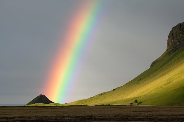 Zjawisko naturalne w górach Islandii