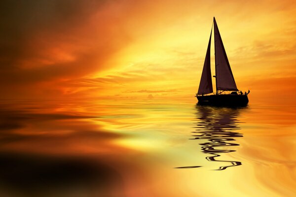 Das Segel schwimmt vor dem Hintergrund des Sonnenuntergangs