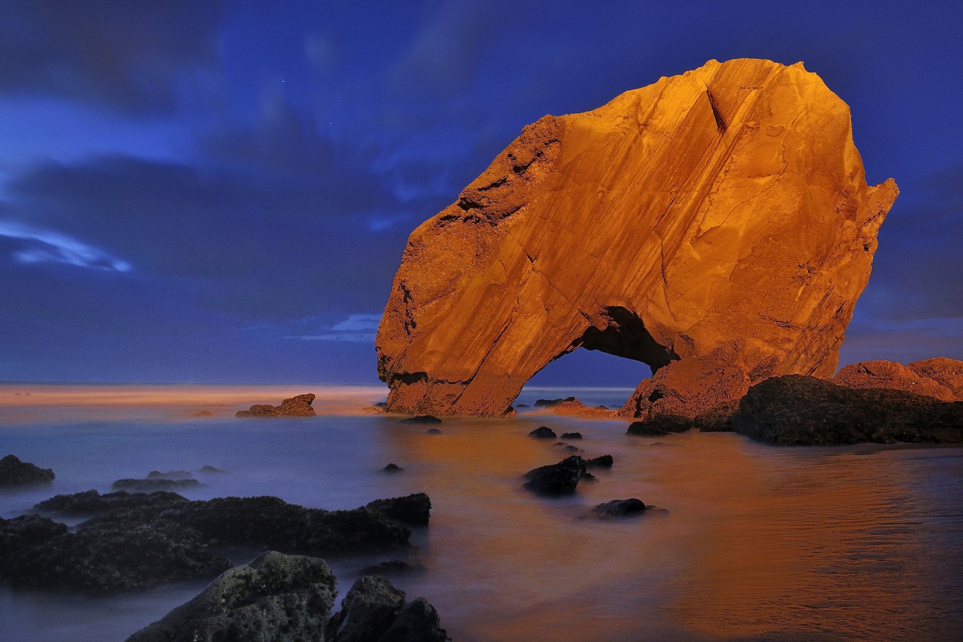 penedo do guincho santa cruz ocean rock stones beach nature portugal