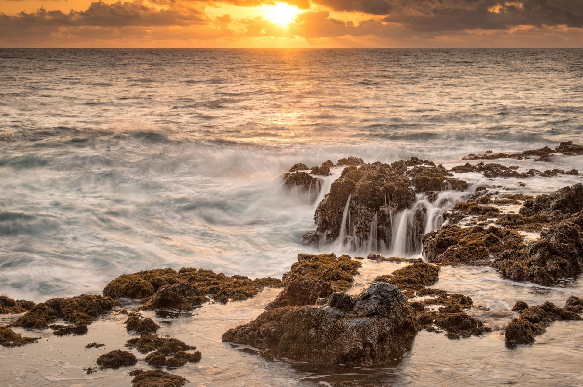 mokolea rock hawaii kailua bay kailua bay sunset rock