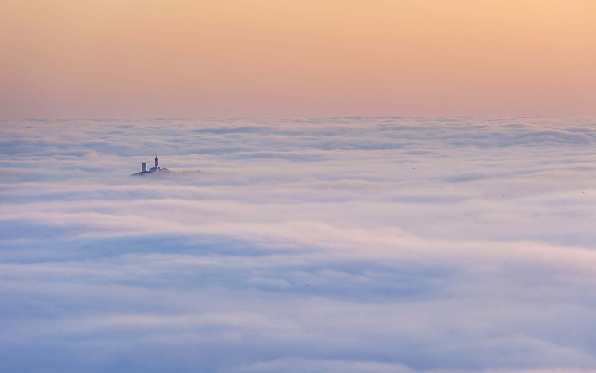 mestre macerata nebbia nuvole alba paesaggio