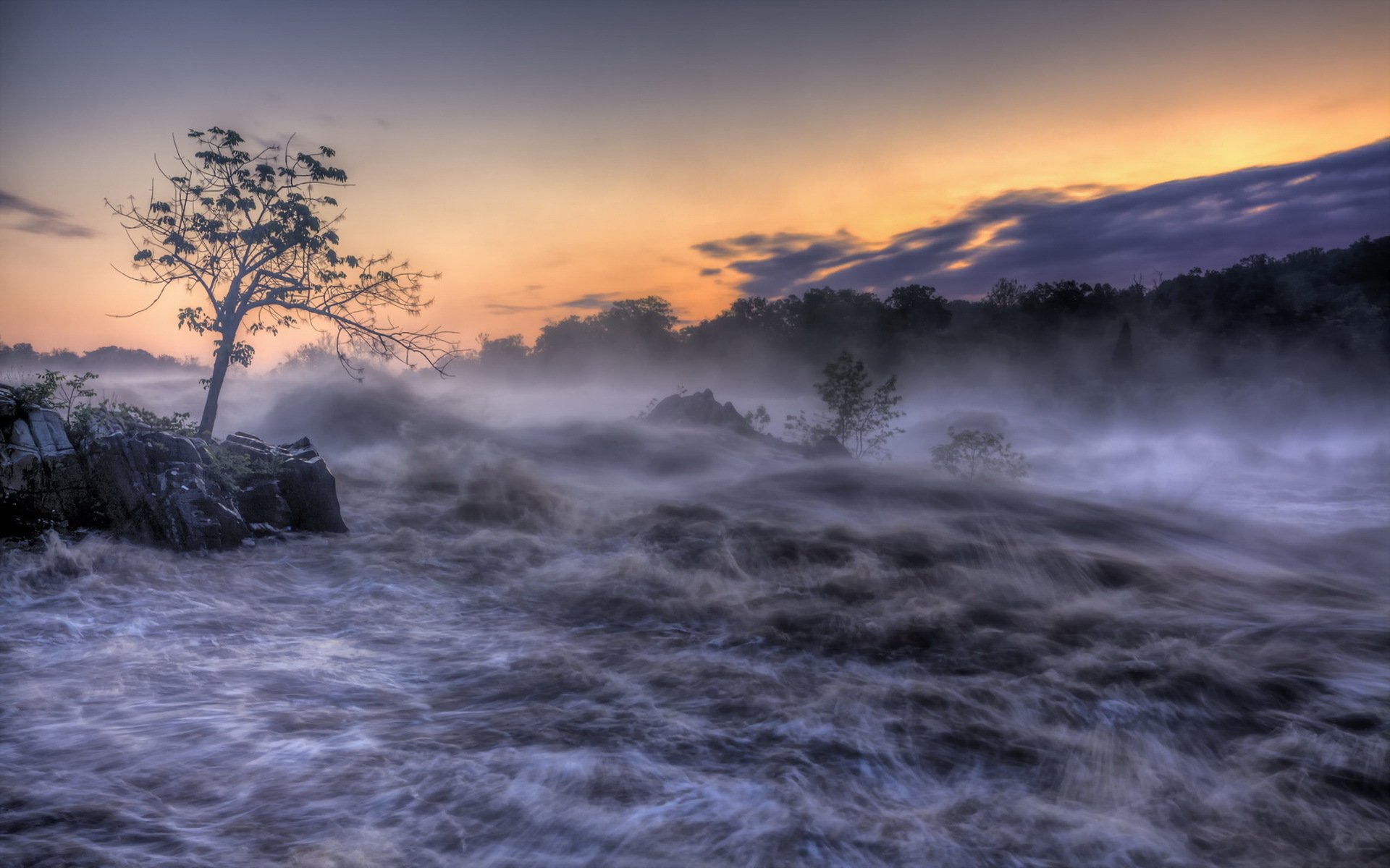 coucher de soleil rivière brouillard paysage