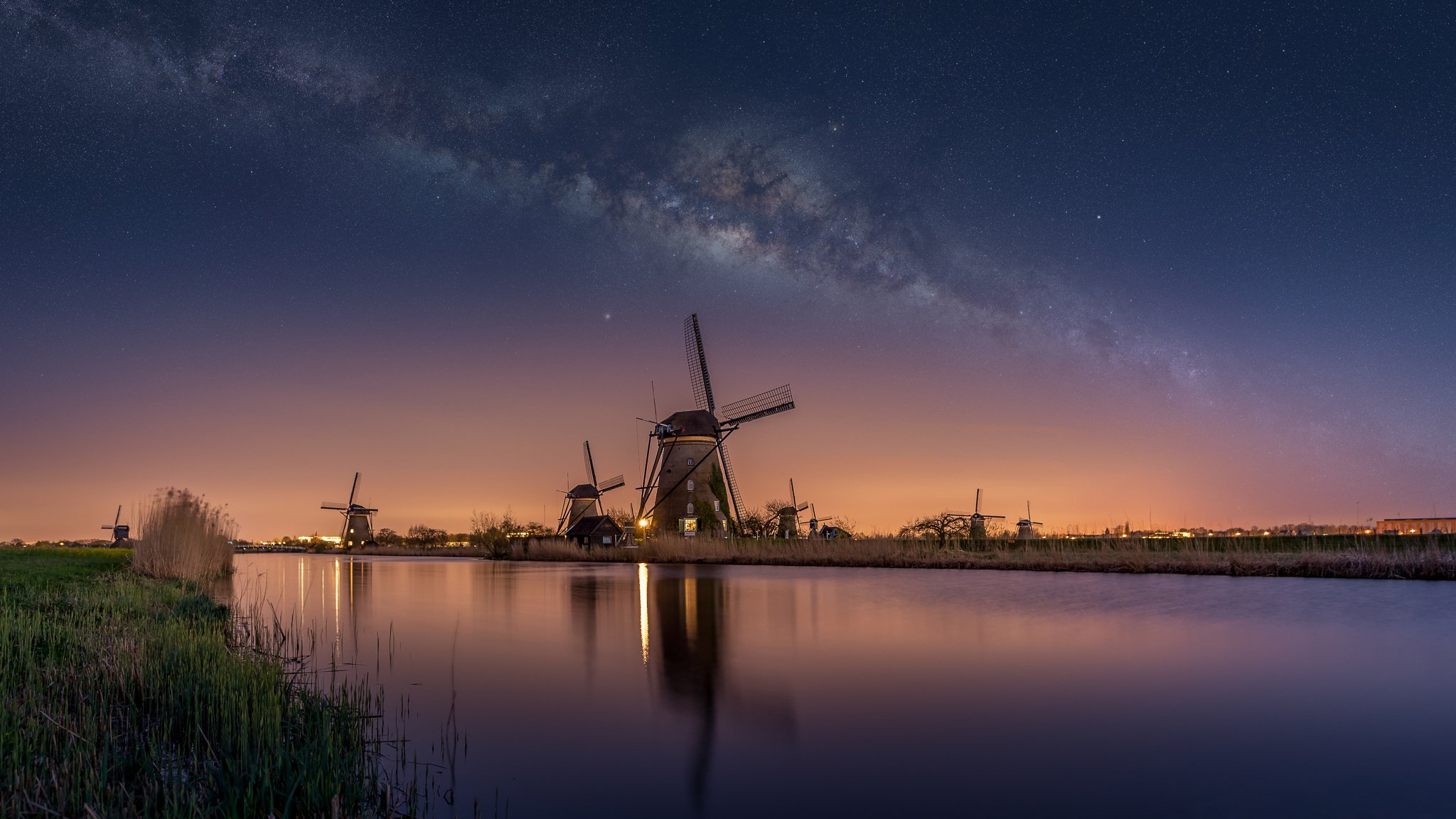 niederlande nacht himmel sterne milchstraße windmühlen kanal fluss wasser