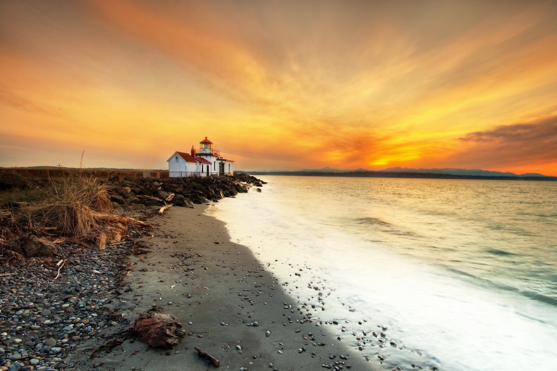 mer côte coucher de soleil phare