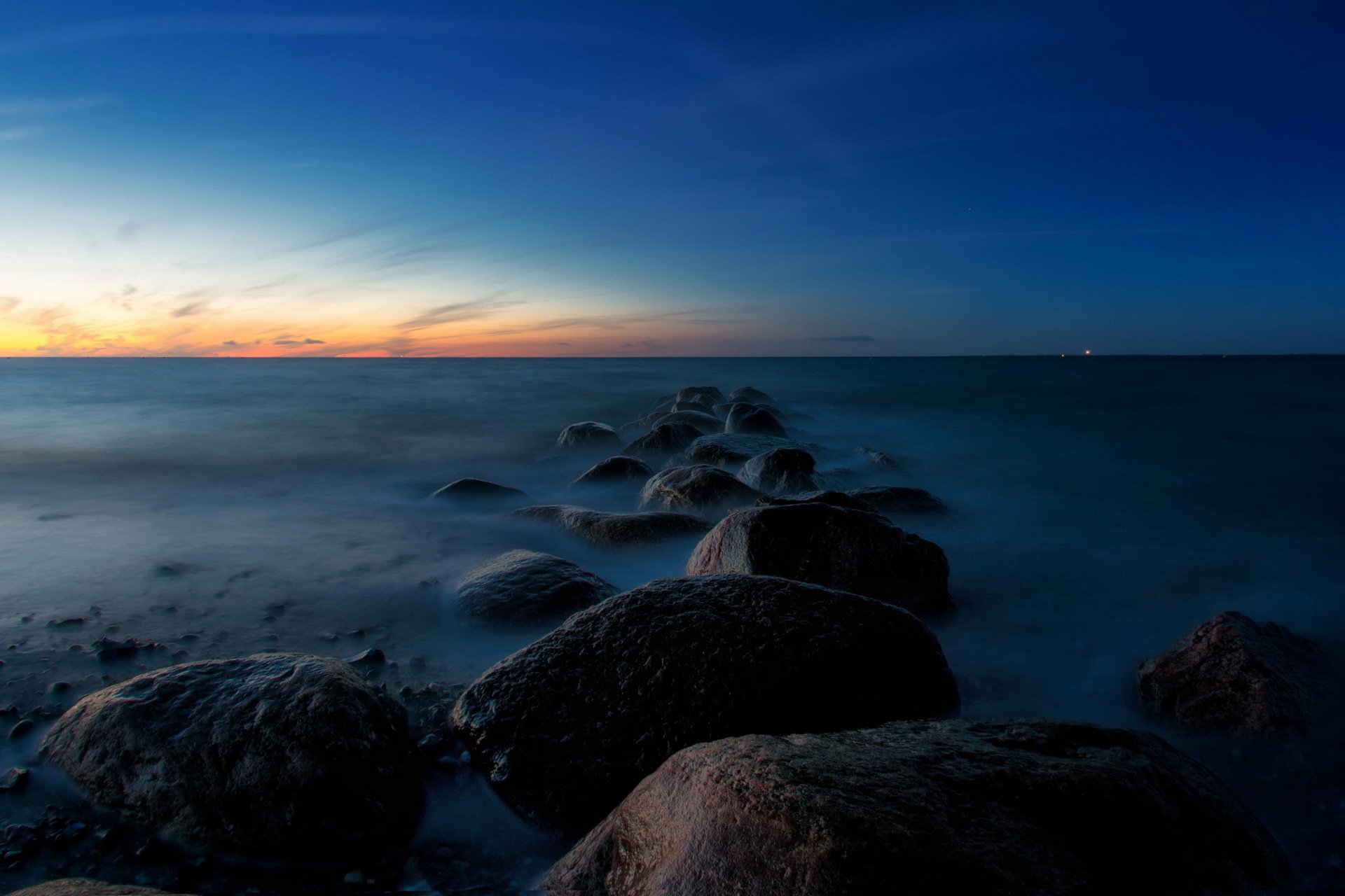 mer pierres nuit paysage