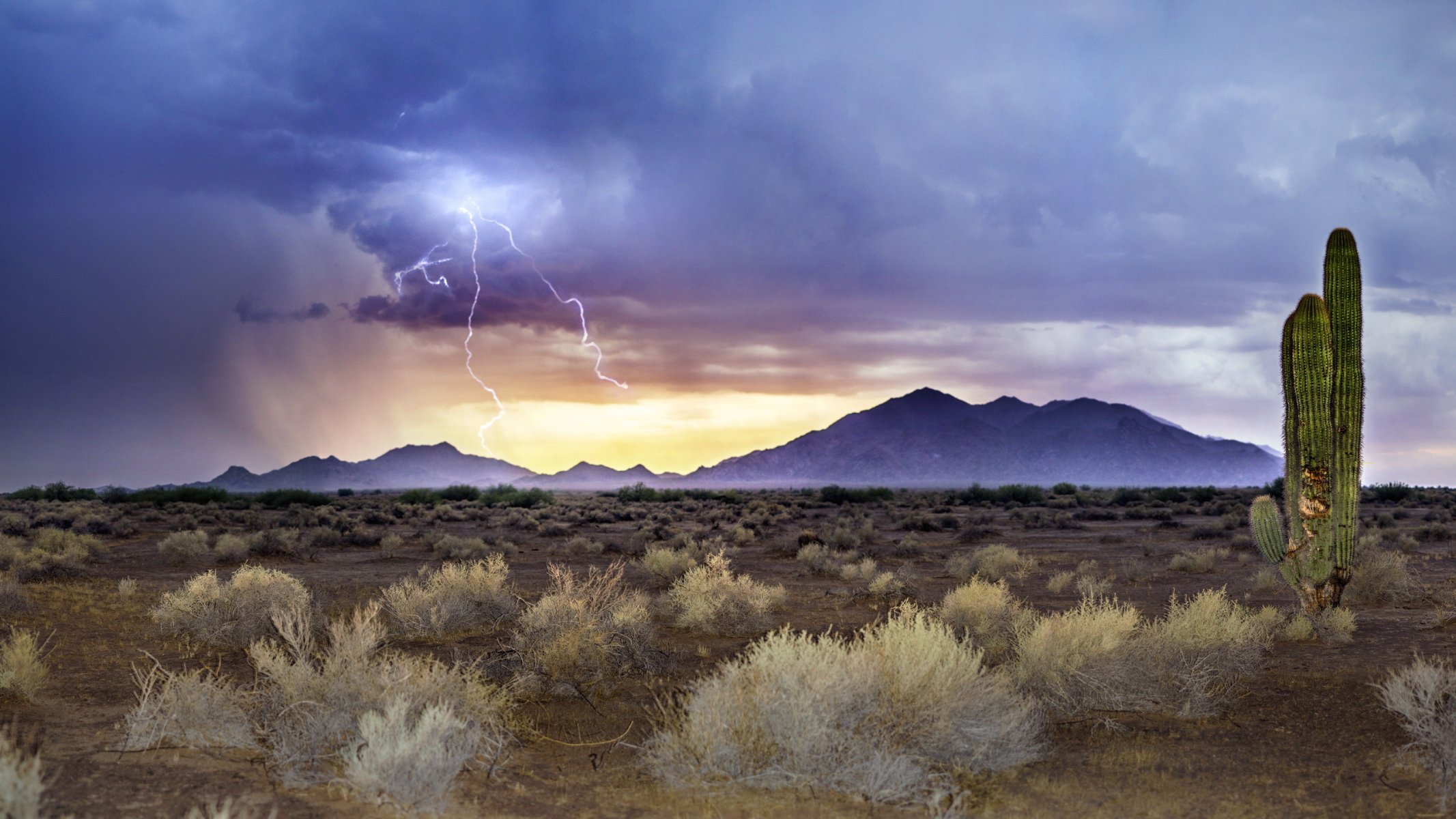 arizona monzón puesta de sol relámpagos tormenta de arena