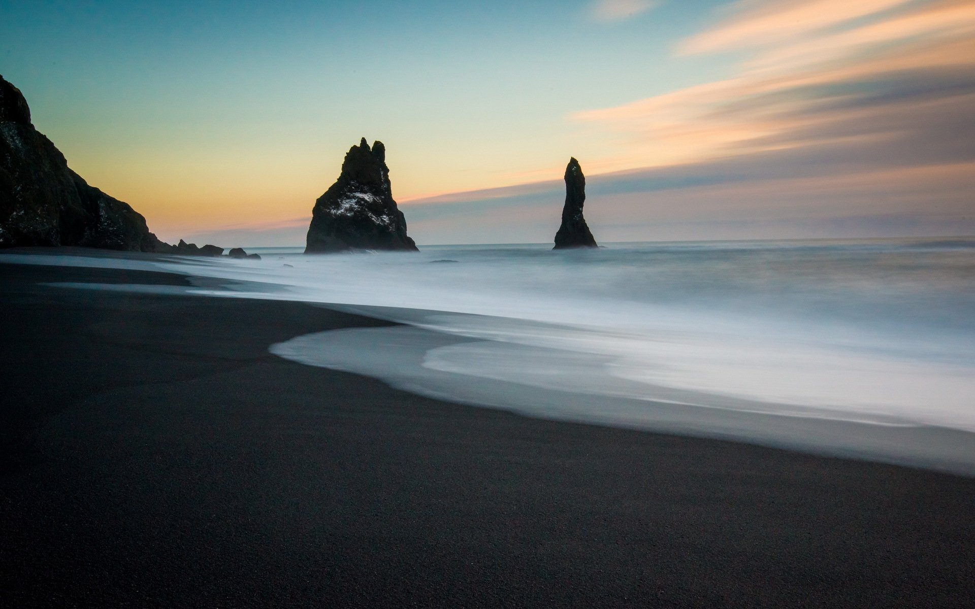 black sands iceland beach sea