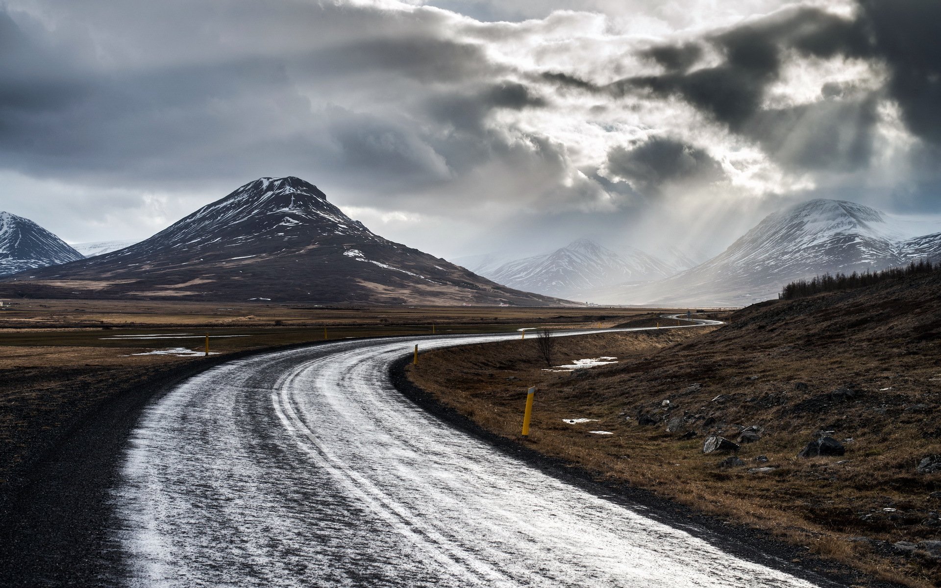 route montagnes paysage