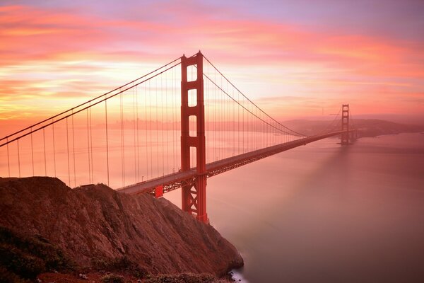 Golden Gate Bridge at sunset