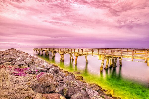 Berth on the seashore