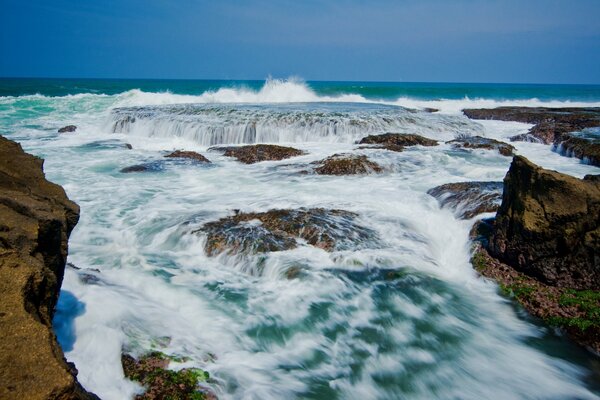 Surf en el océano Índico