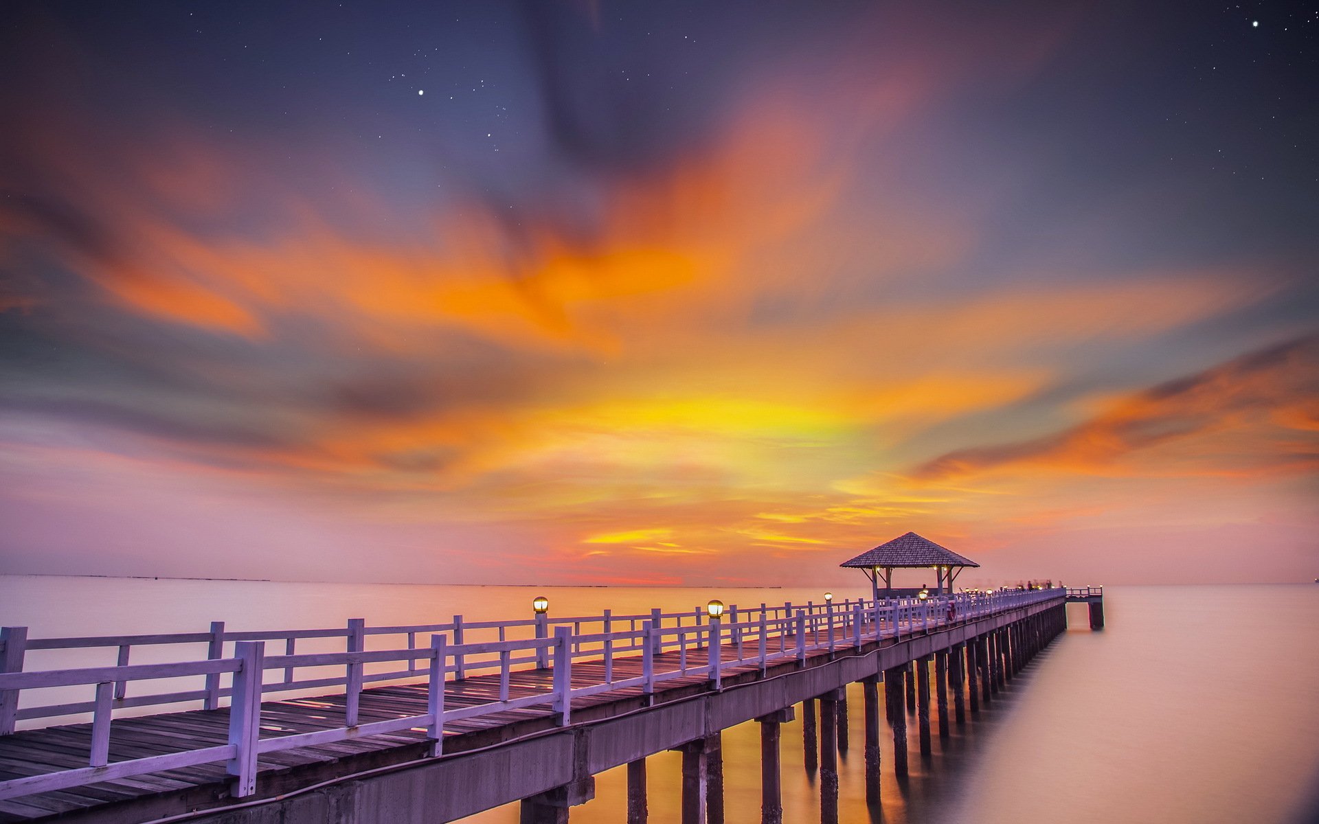 bepflanzte brücke bucht strand brücke thailand