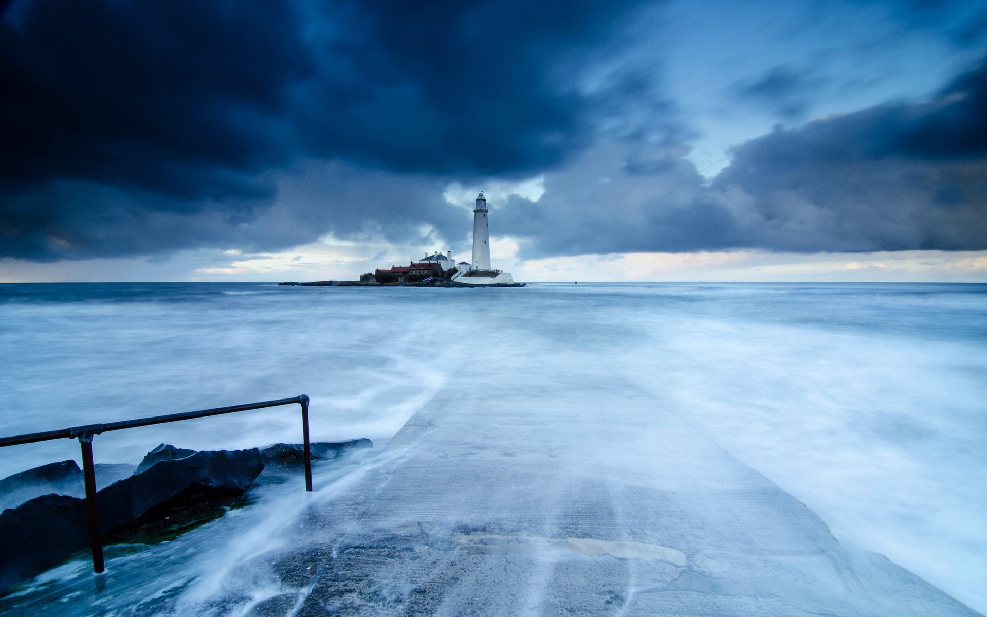 ea lighthouse landscape