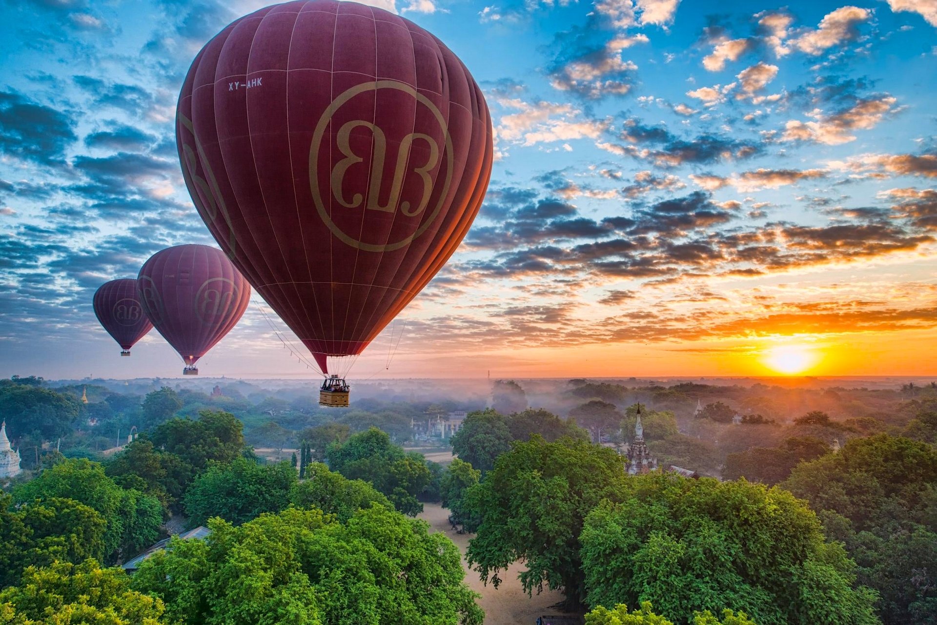 bagan myanmar burma pagan balloons sky sunset panorama