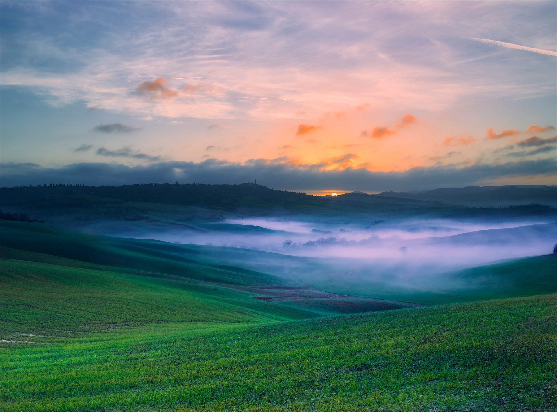 italie toscane vallée champ brouillard