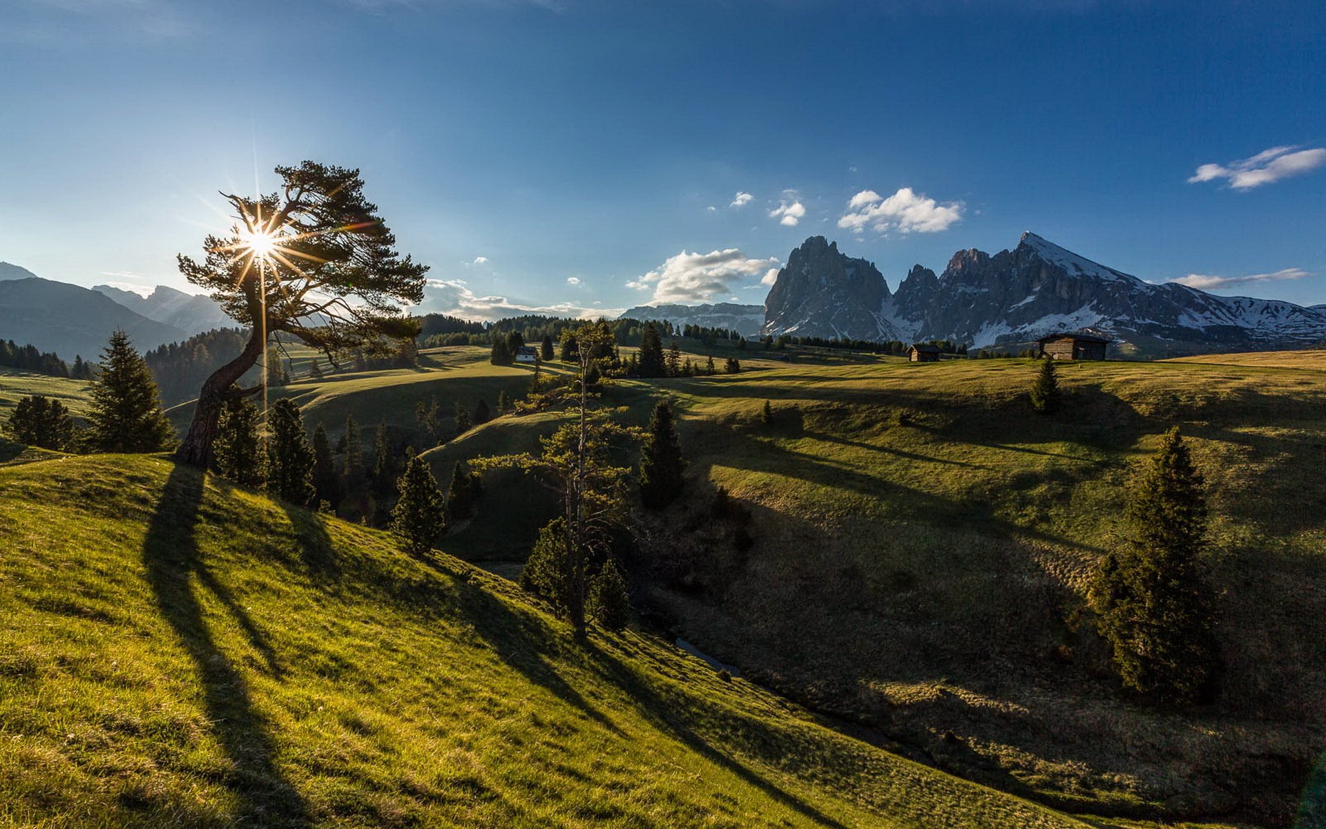 mattina montagne paesaggio