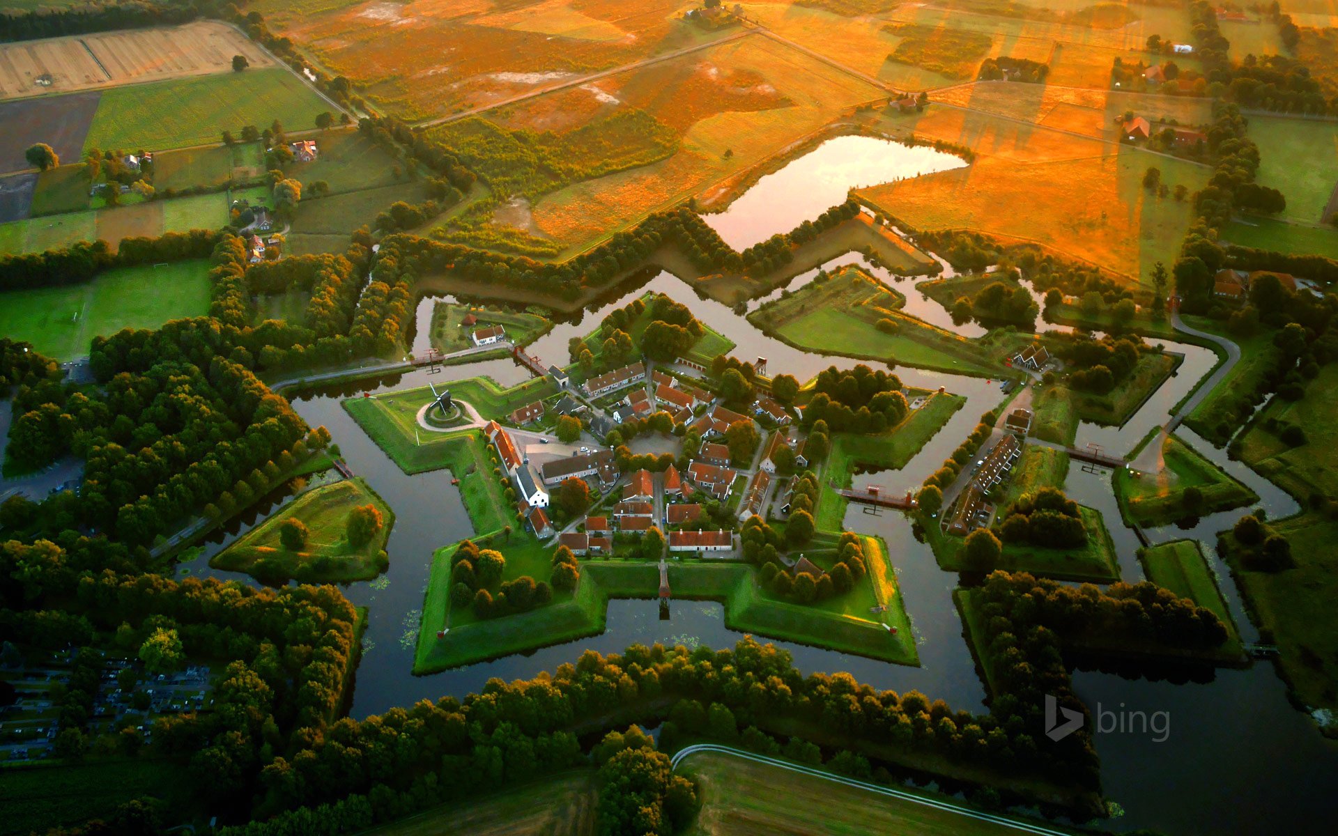 bourtange the netherlands fort museum star ditch water strengthening house