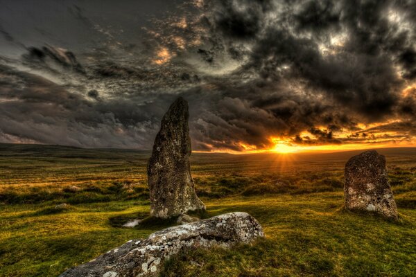 Дартмур, красивый закат, druidstones