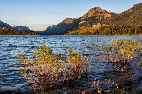 Hermoso paisaje de montaña en Canadá