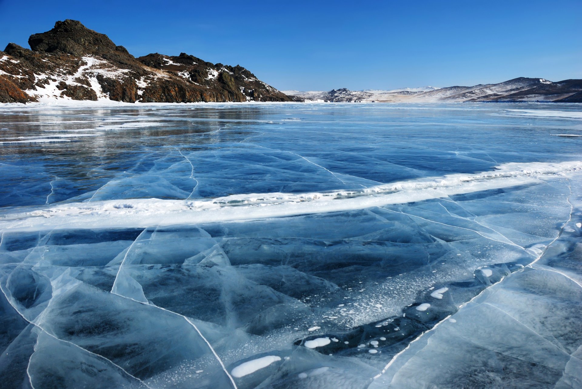 russland see baikalsee eis schnee winter ufer