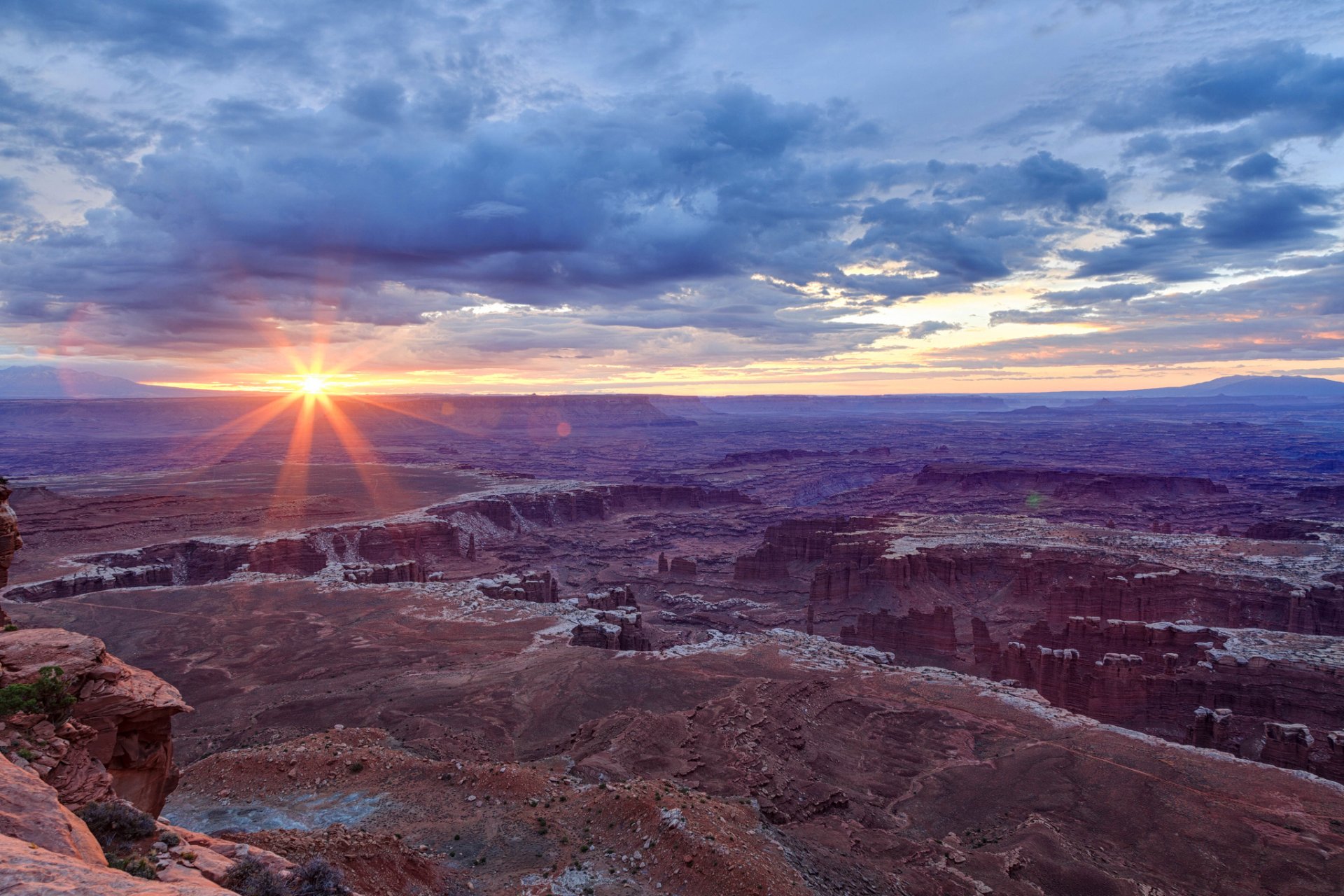 utah estados unidos cañón montañas sol puesta de sol rayos cielo nubes horizonte