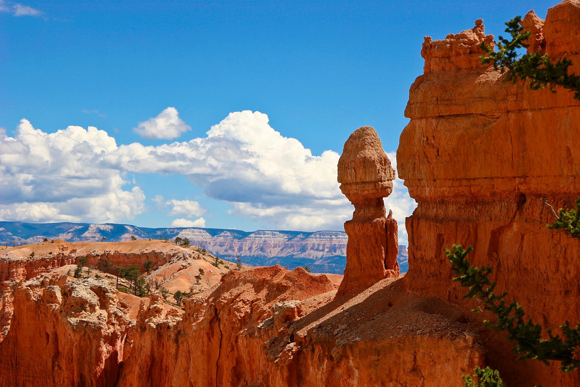 parc national de bryce canyon usa canyon roches montagnes ciel nuages