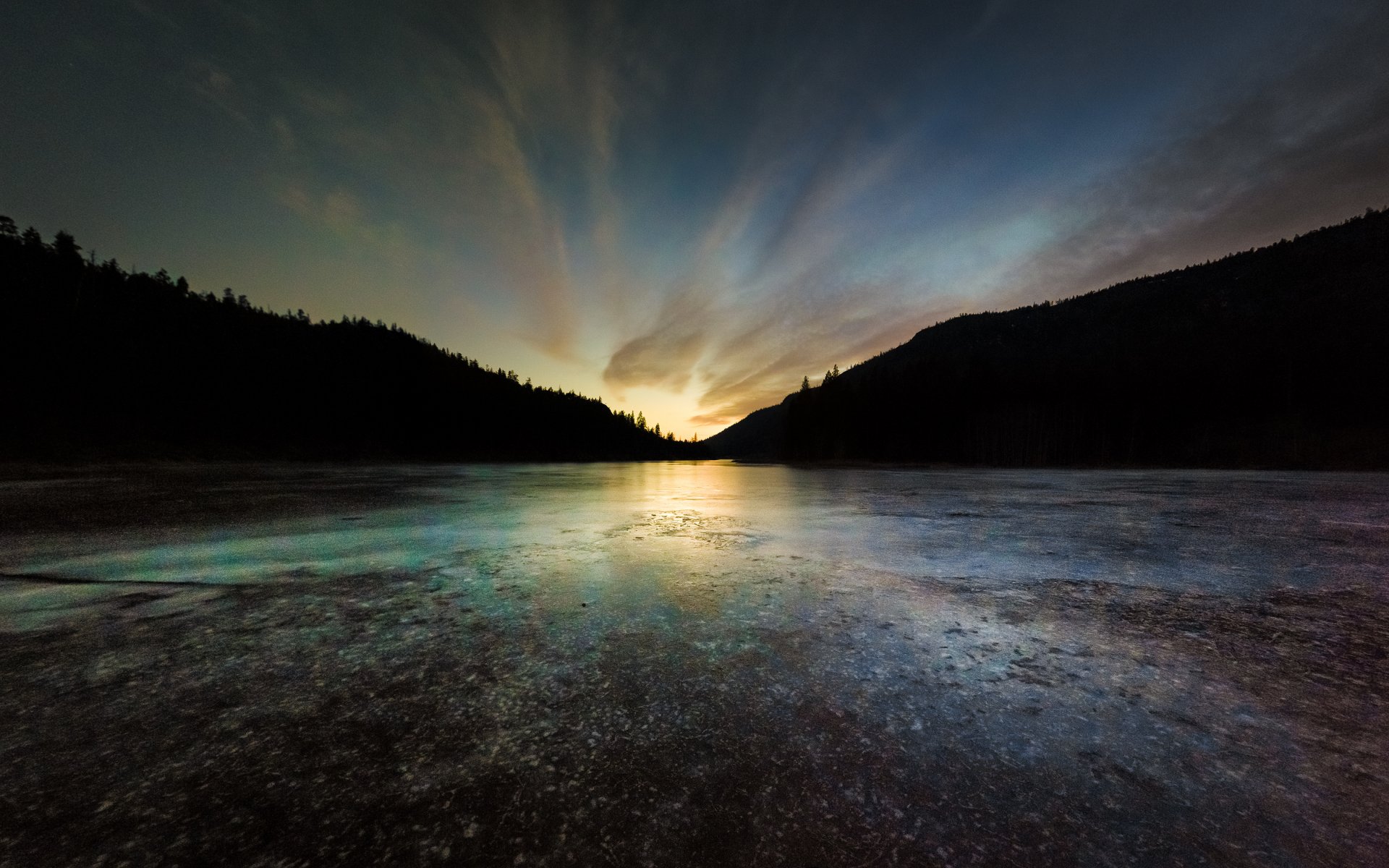 rose valley reservoir west kelowna british columbia montagne lago tramonto