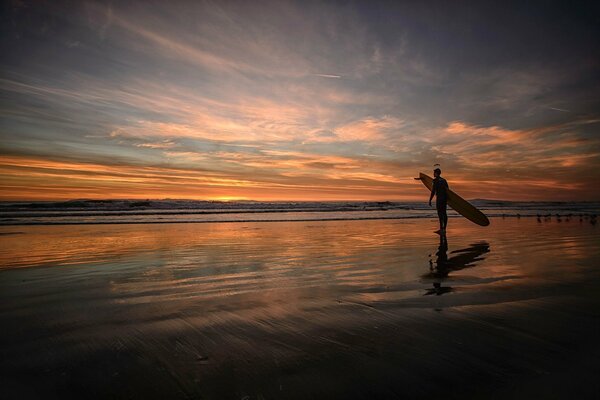 Surfing meets the dawn