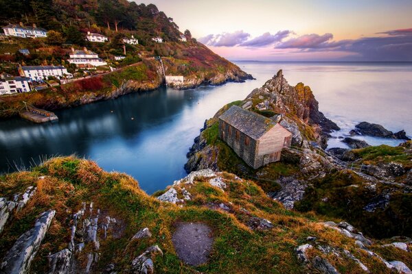 Casas junto al lago en Suiza