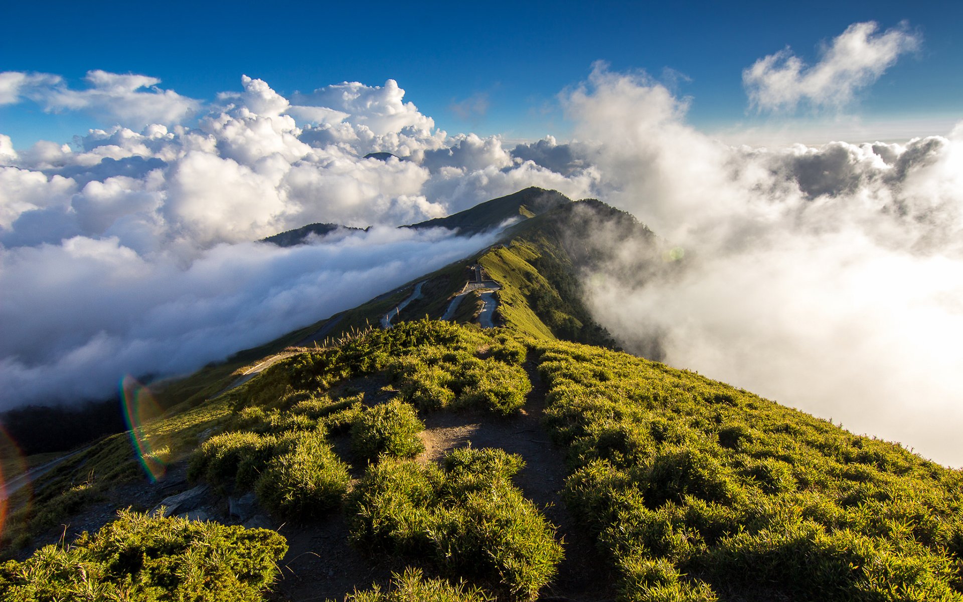 montaña nube cielo