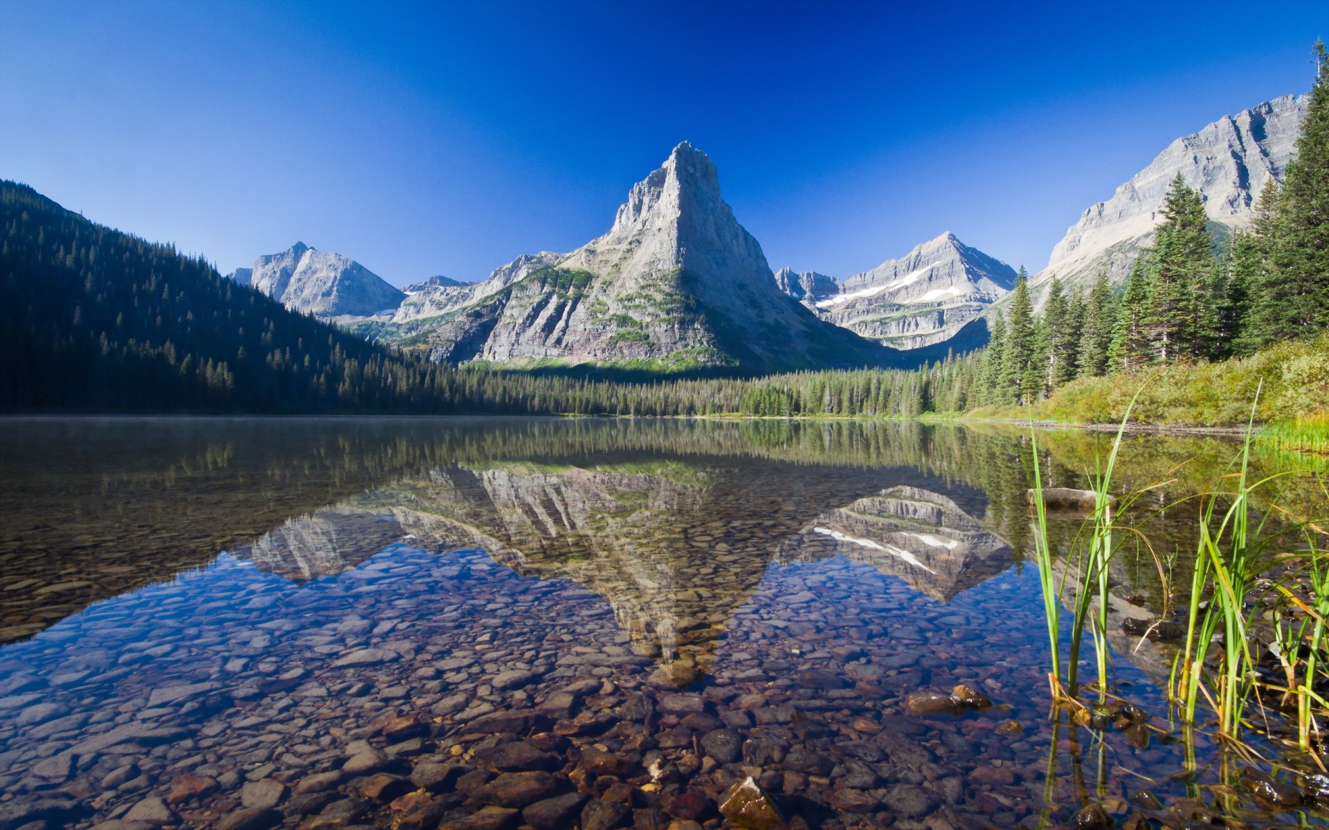 lago montañas paisaje