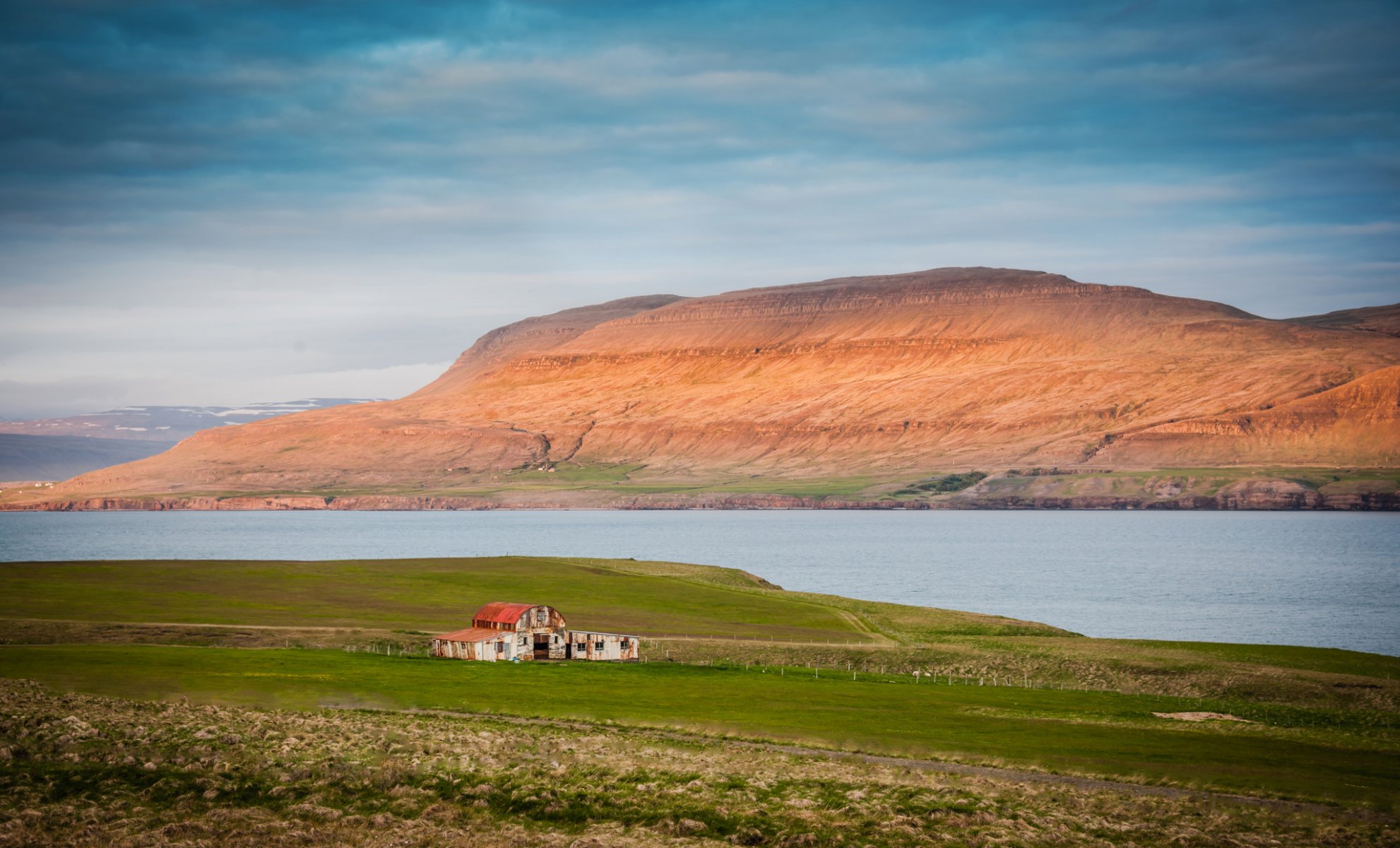 island berge bucht haus wolken