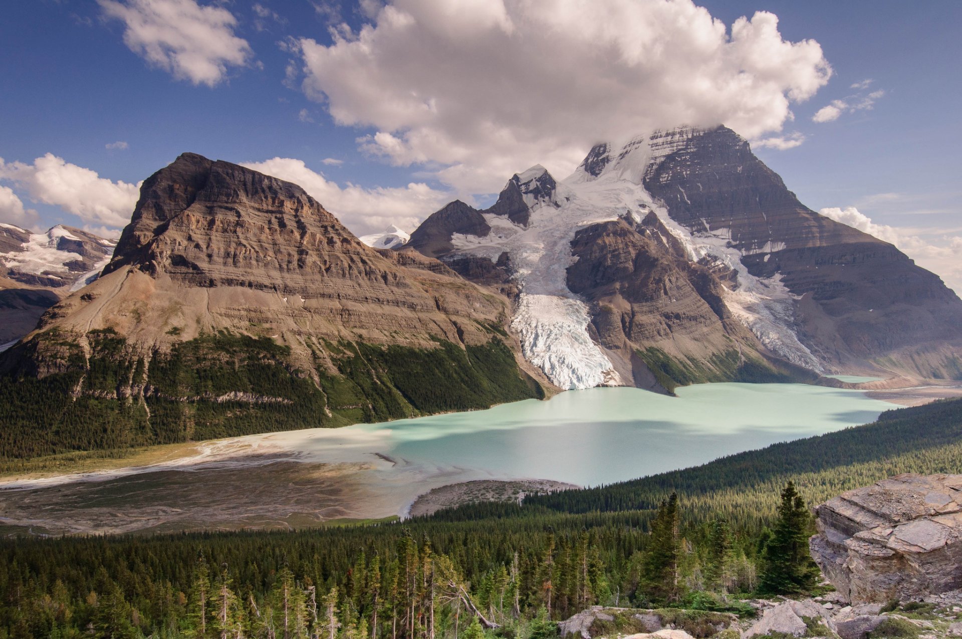 berg lake canada mount robson mountain forest lake