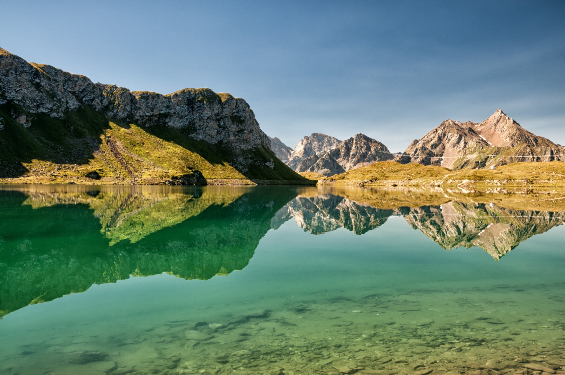 italie sicile lac rochers