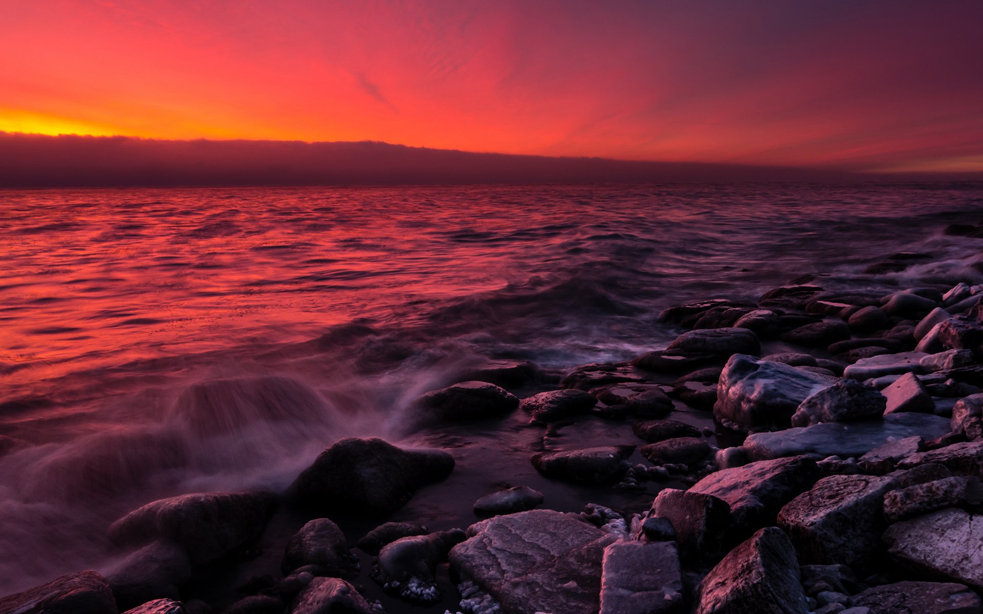 steine ufer sand meer wellen sonnenuntergang wolken himmel rot