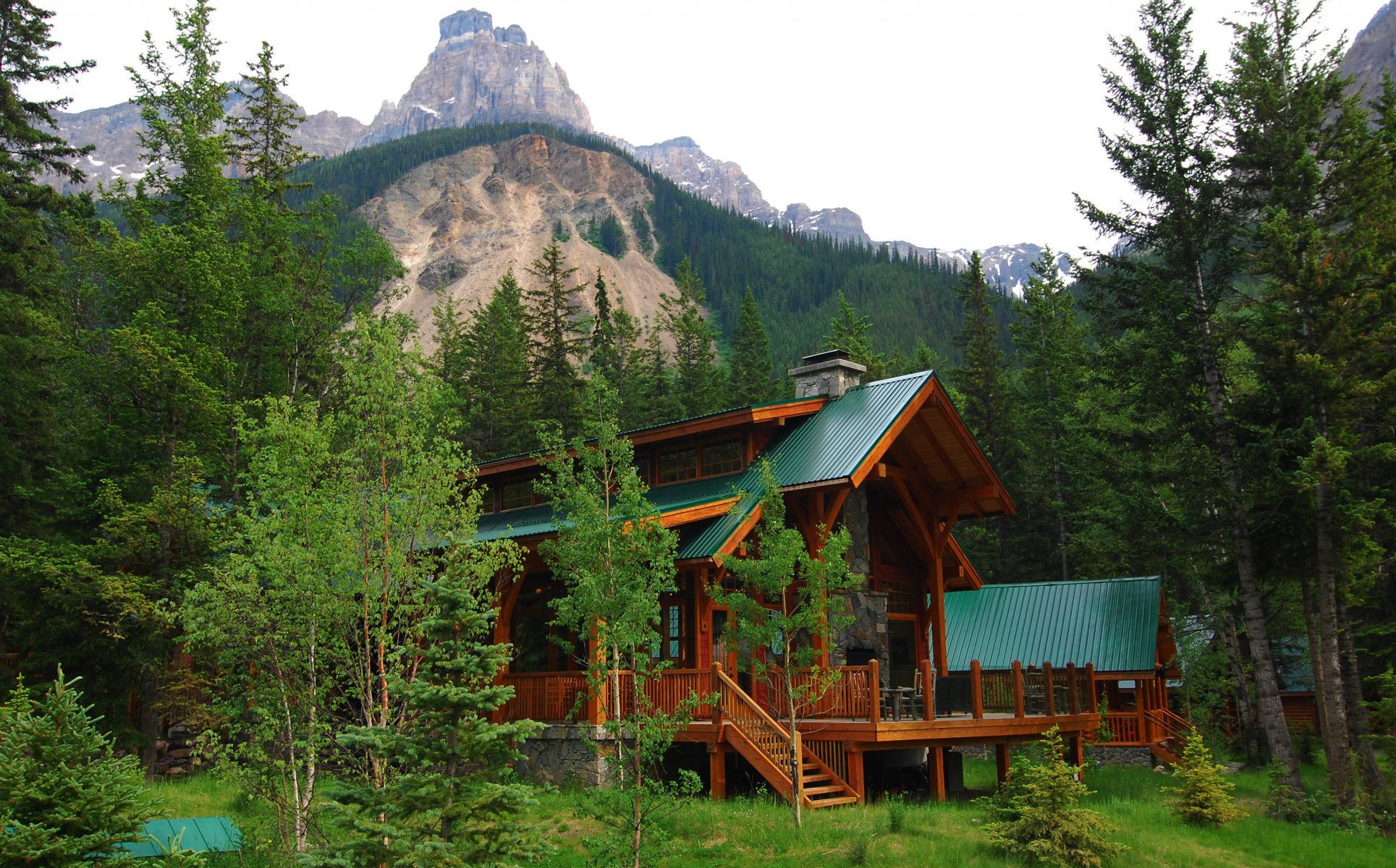 alberta kanada villa haus himmel wald bäume berge natur