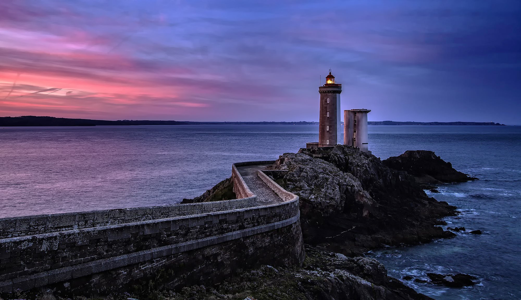 frankreich meer felsen leuchtturm sonnenuntergang himmel