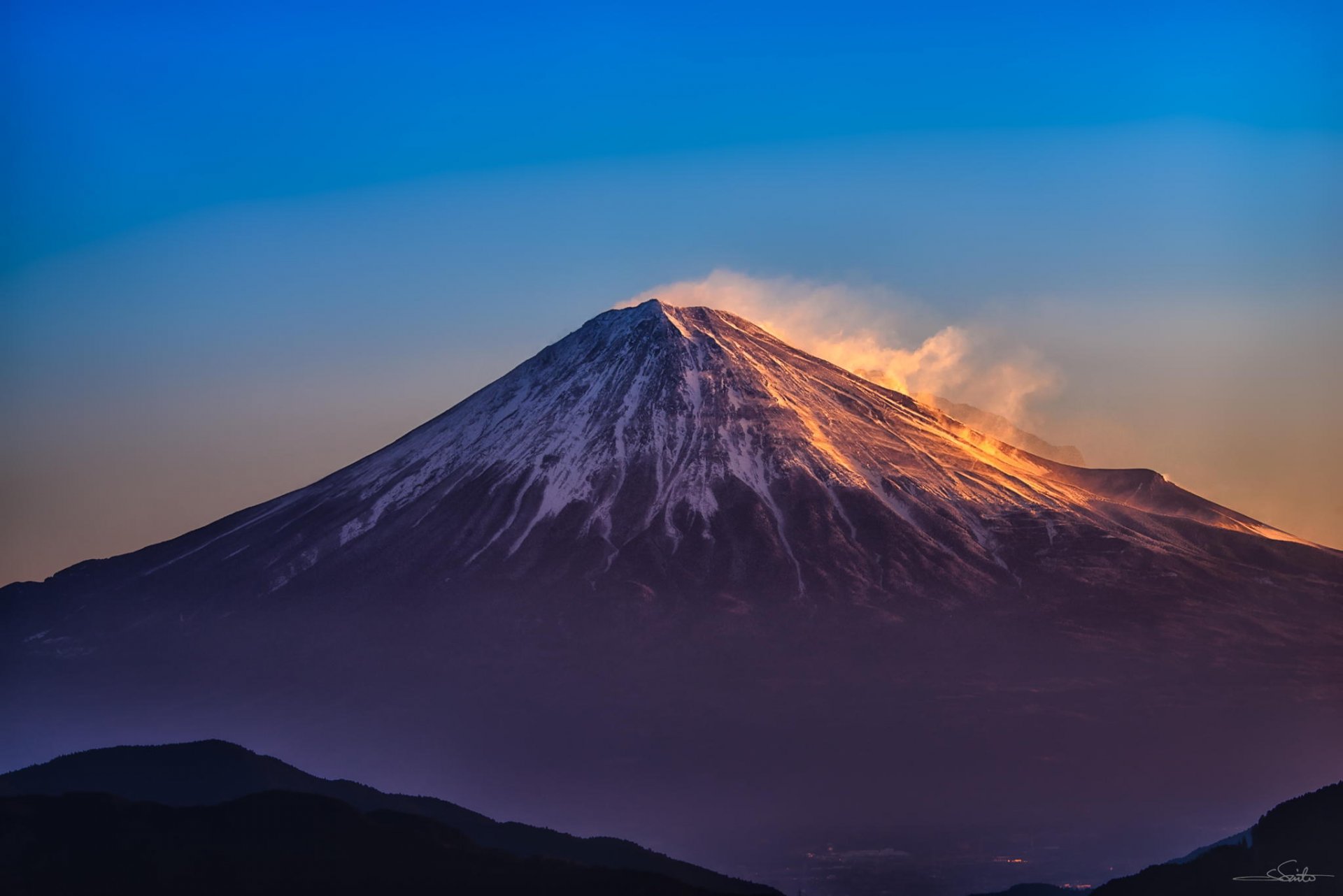 montaña volcán cumbre nieve viento resplandor paisaje naturaleza