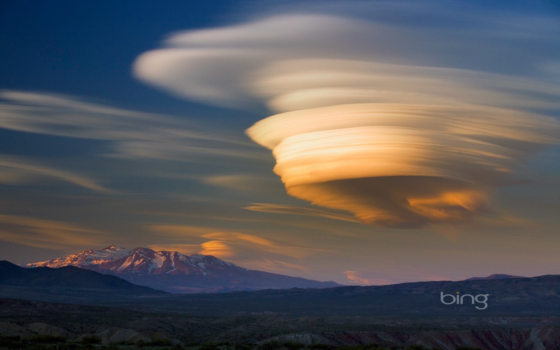 ciel nuages nuage tourbillon montagnes nature