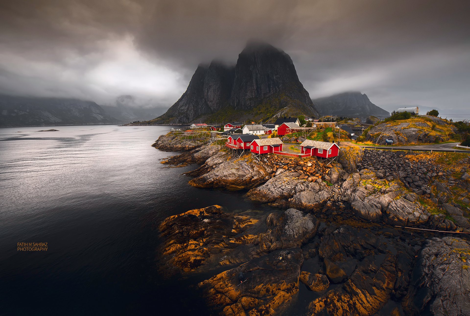 norway lofoten the norwegian sea archipelago moskenes municipality county of nordland settlement town mountain sea autumn