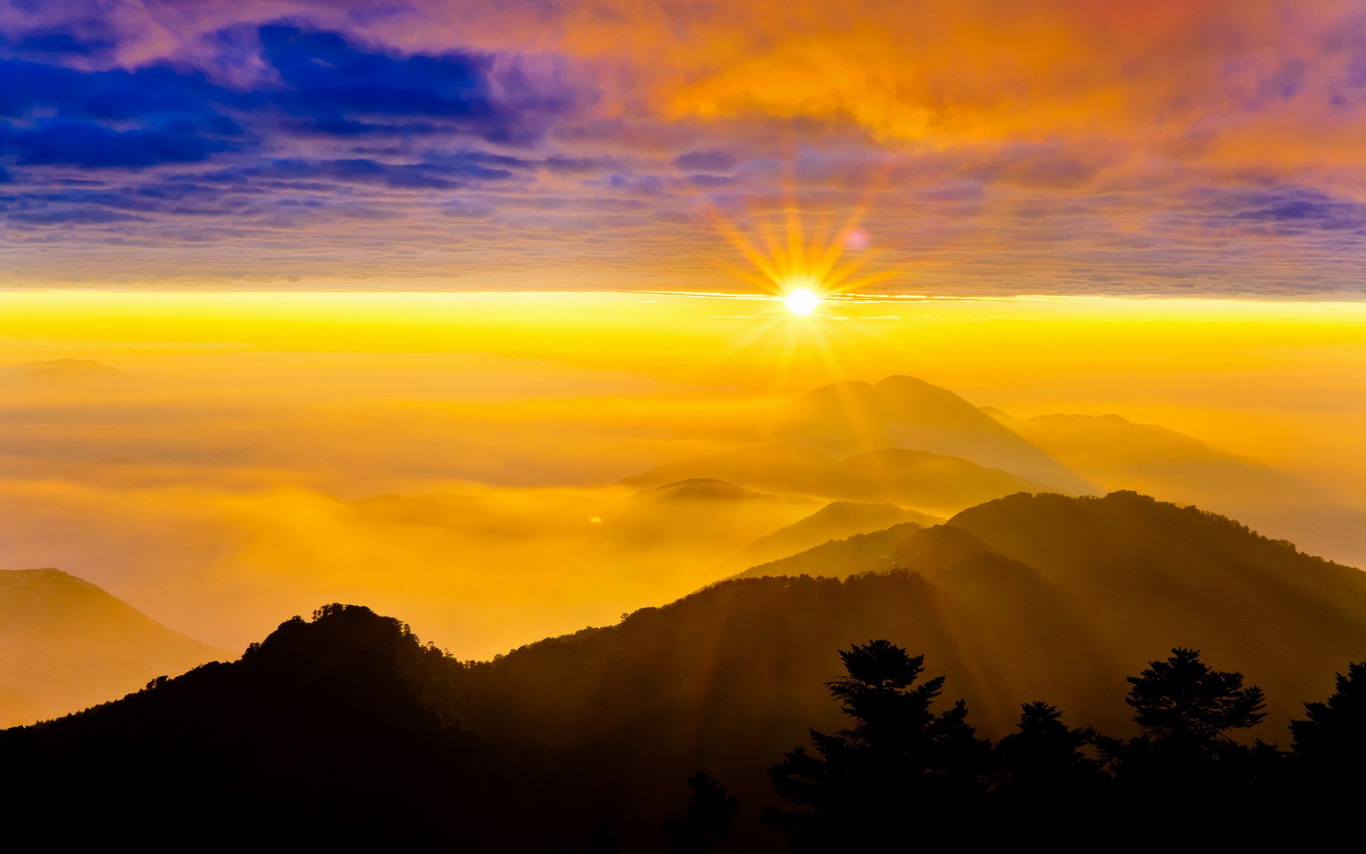 montagnes coucher de soleil ciel paysage